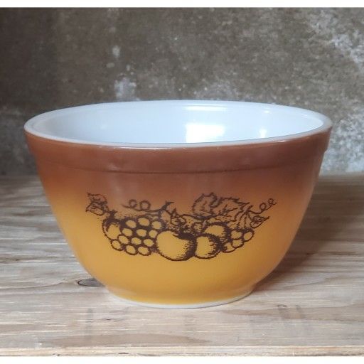 Vintage Pyrex Old Orchard Bowl #401