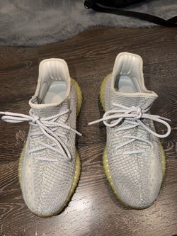 Authentic Adidas Yeezy boost 350 V2
