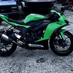 2025 Kawasaki Zx6r 636 krt edition