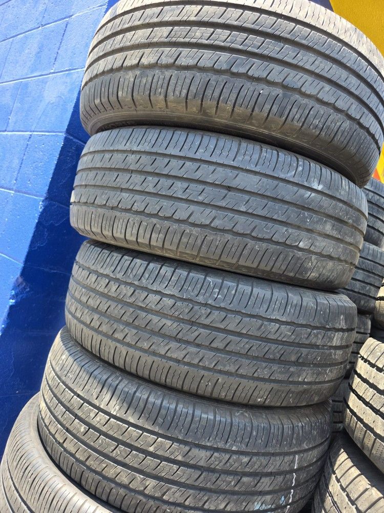 225 60 18 Tires 80% De Vida Las 4 De La Marca Michelín