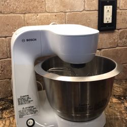 BOSCH MIXERS IN EXCELLENT CONDITION WITHOUT BOX.