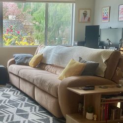 FREE SECTIONAL COUCH