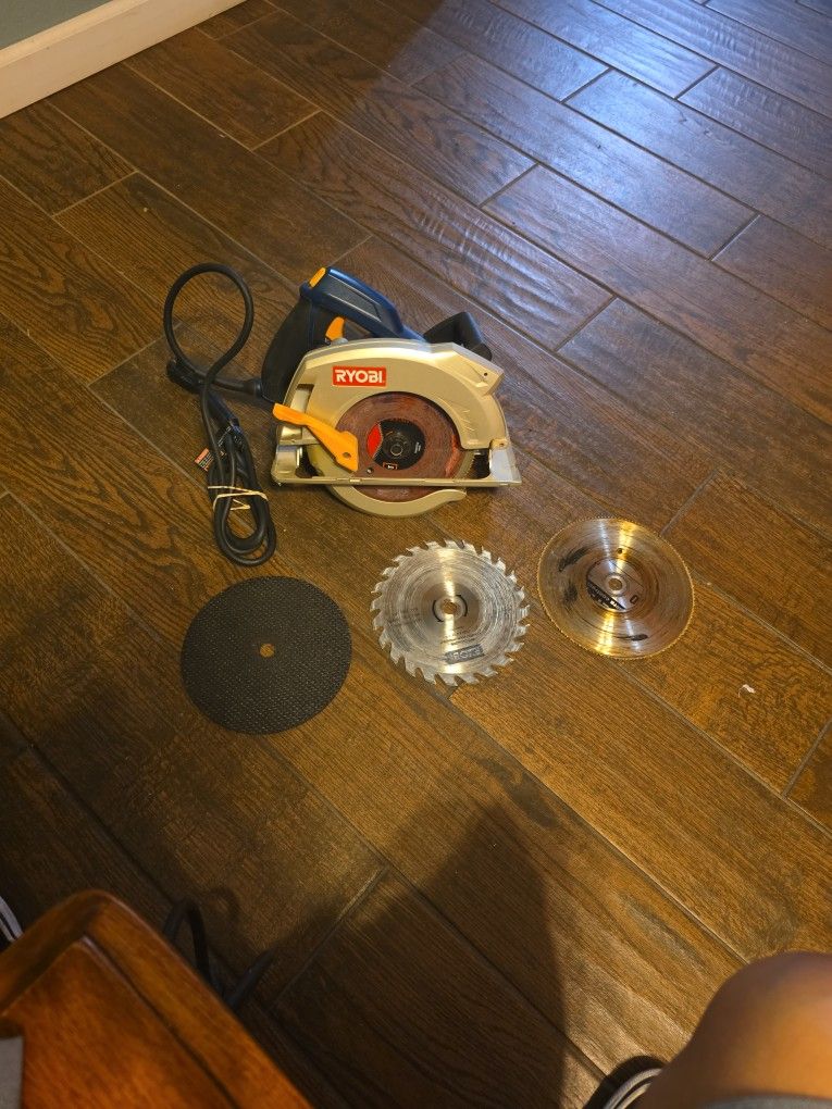 Ryobi Circular Saw.