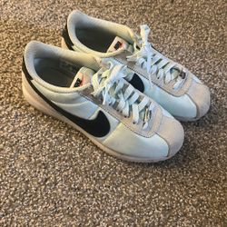 Nike Cortez