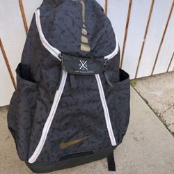Nike Hoops Elite Max Air Team 2.0 Basketball Backpack BA5260-011 Black/Gold