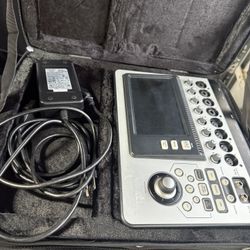QSC touchmix-8