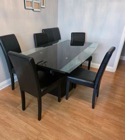 Dinning table and chairs