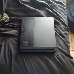 Ps4 with games and controller
