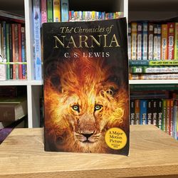 Paperback Book of The Chronicles of Narnia