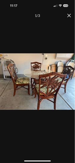 Dining table set