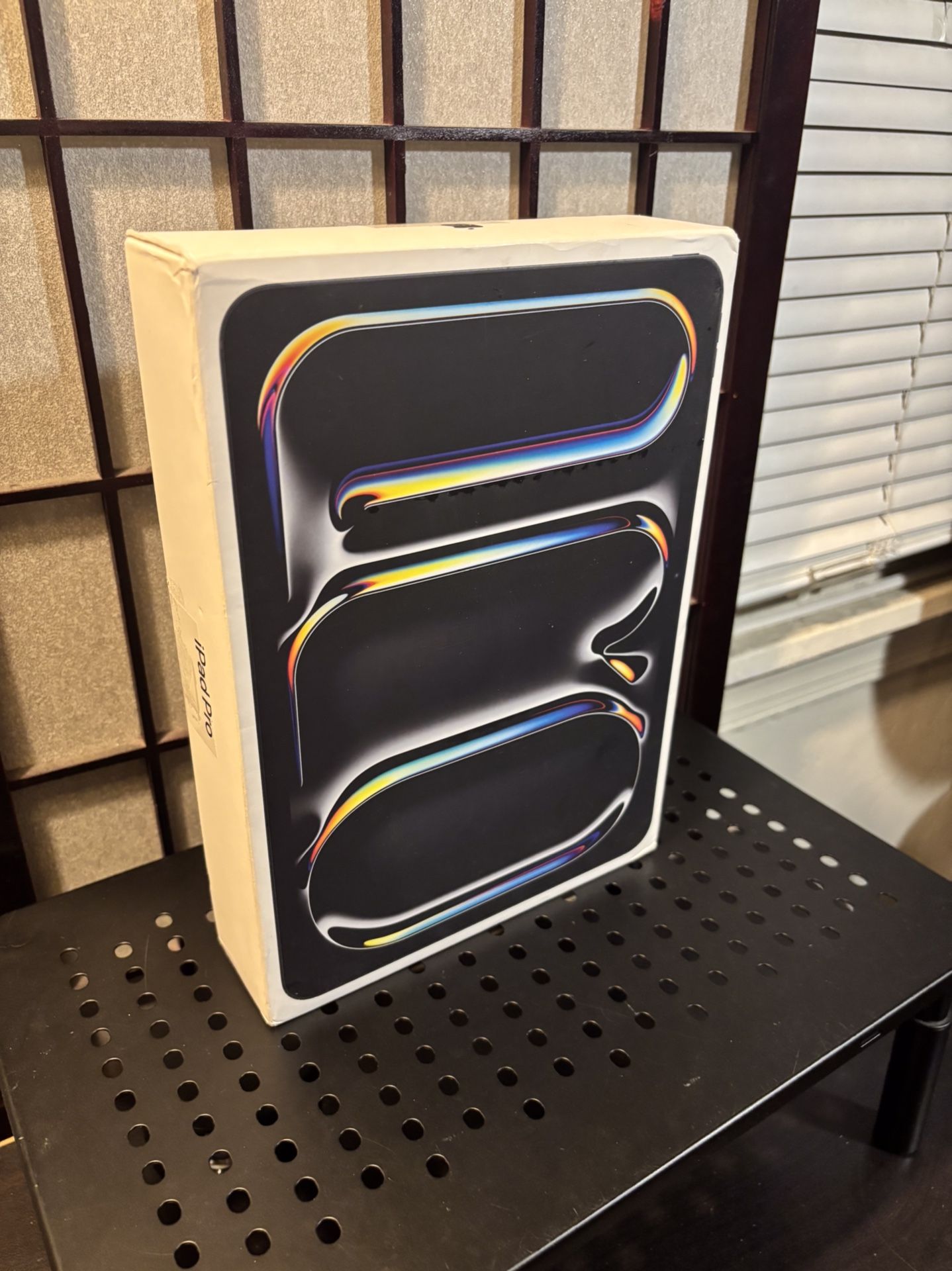 NEW 2025 Apple iPad Pro 11-Inch (M4) 512GB, 12MP Front/Back Camera, LiDAR Scanner, Wi-Fi 6E, Face ID