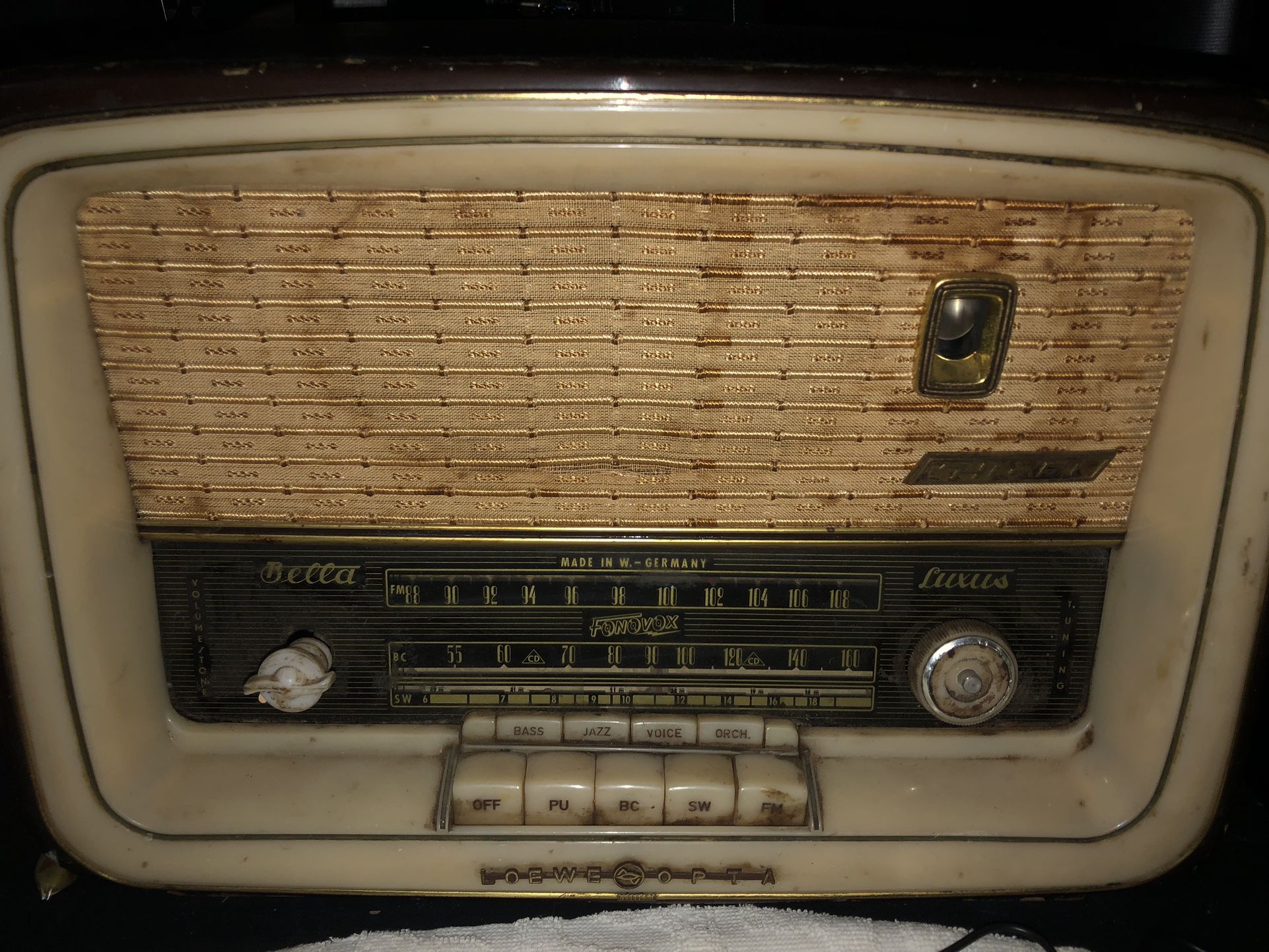 Vintage Tube Radio - Loewe Opta Bella 5711W/1958