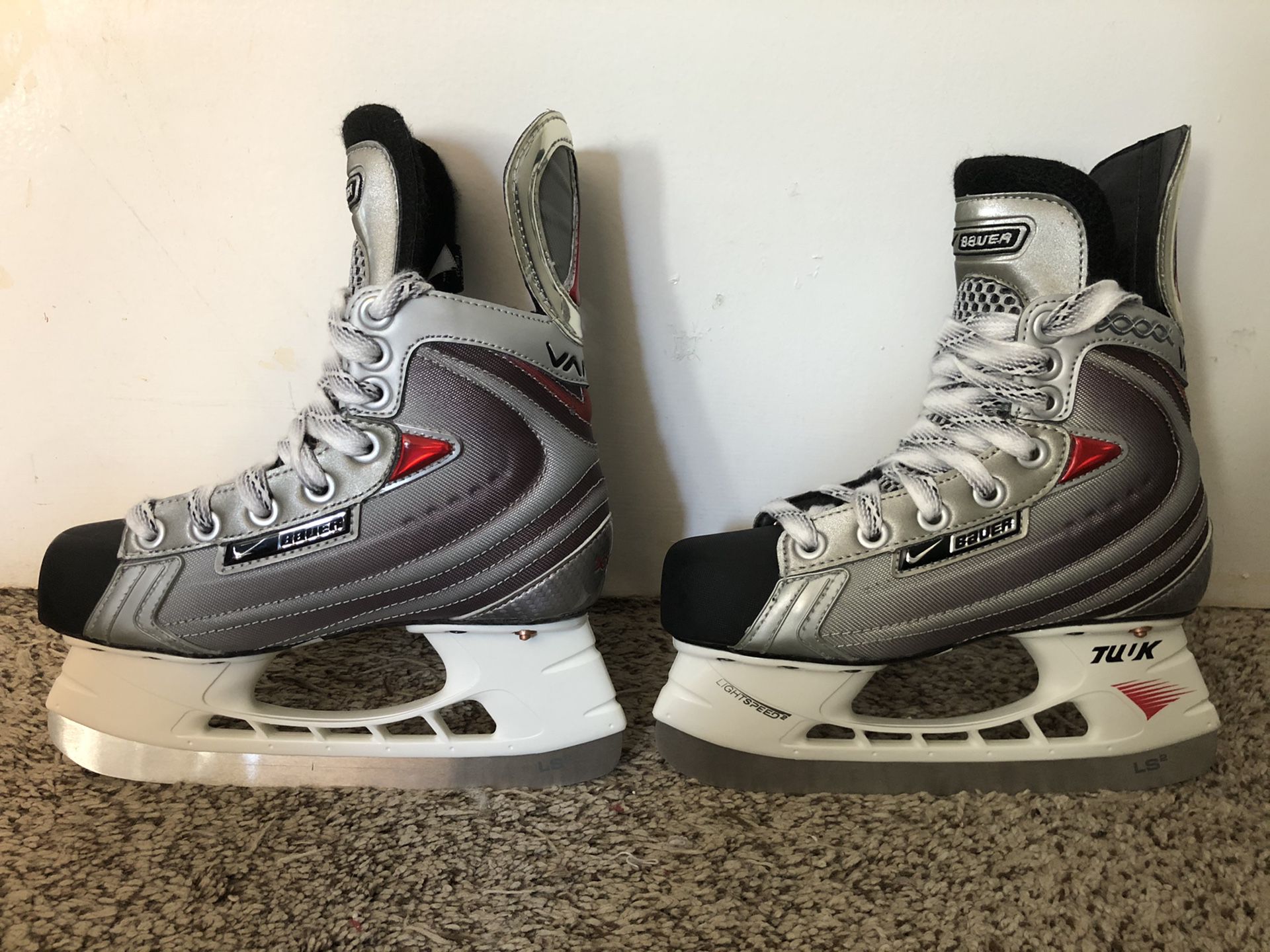 Nike Zoom Air Tuuk Ice Hockey Skates Men Size 8 for Sale in Avon, CT -  OfferUp