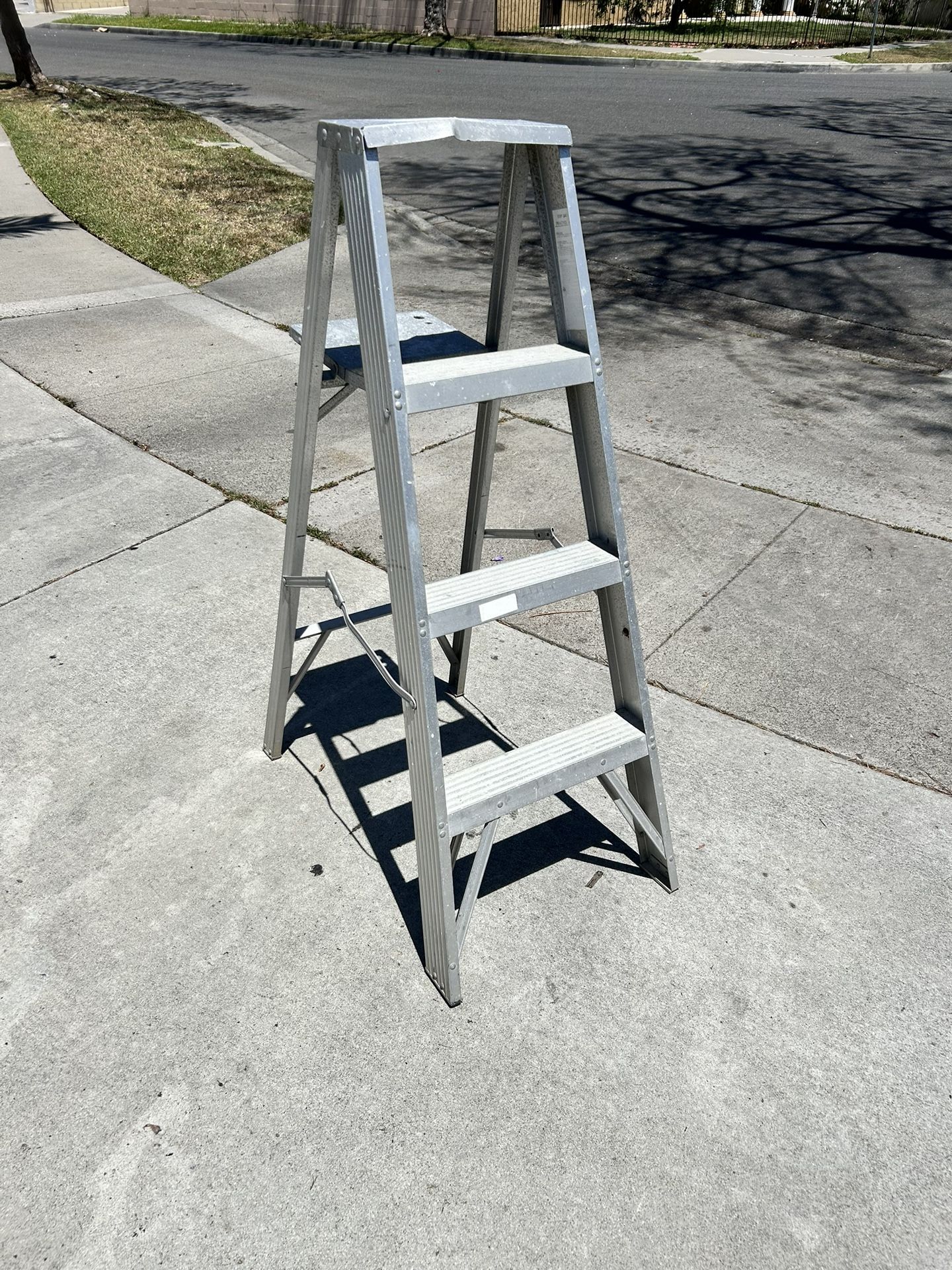 Ladder 4 Ft