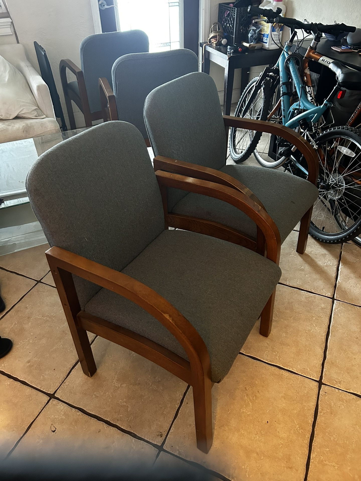 Chairs, Limit 4