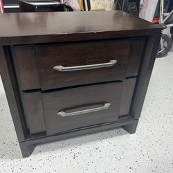 Bed Side Table With Plug