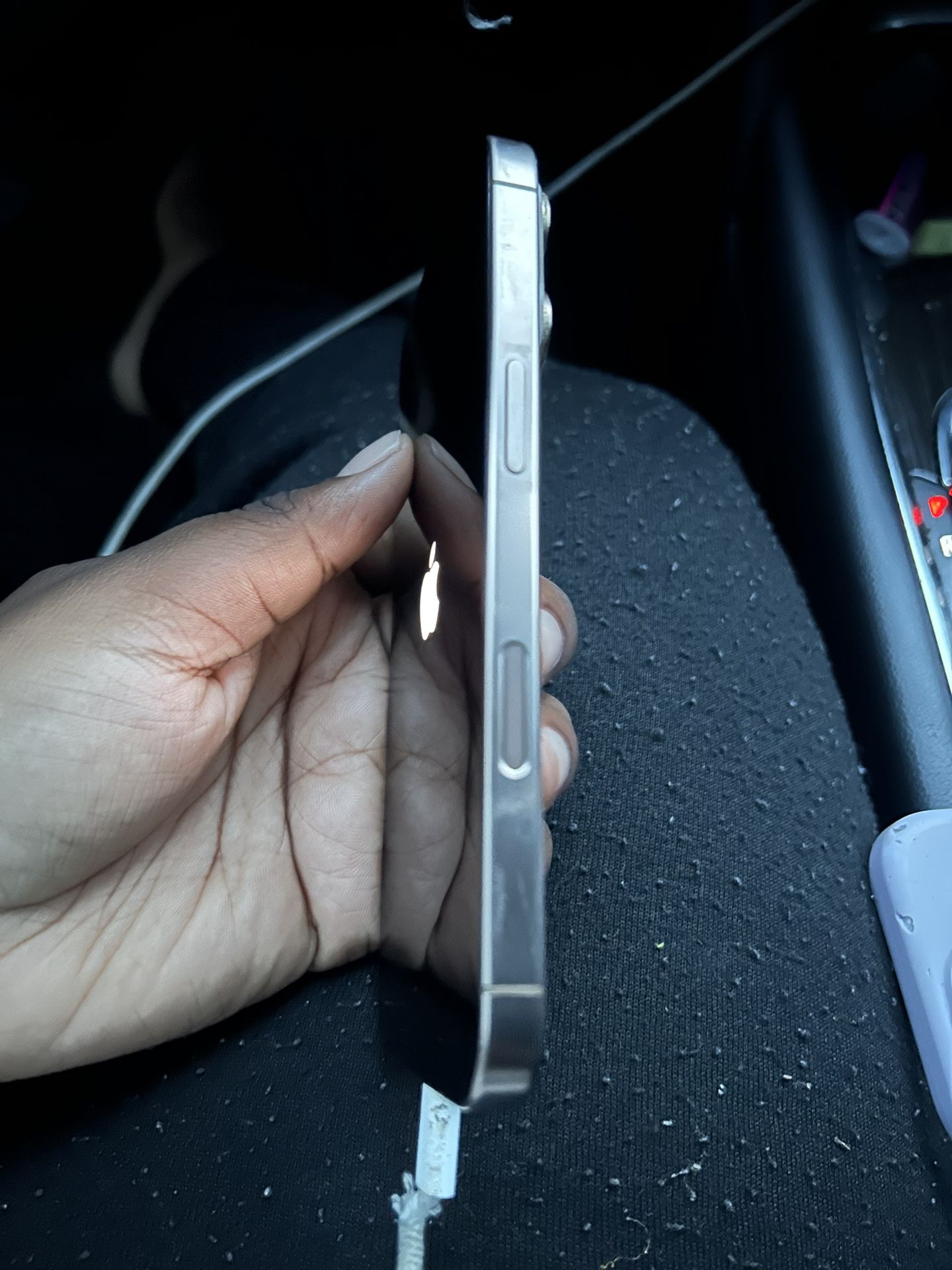 iphone 16 pro UNLOCKED