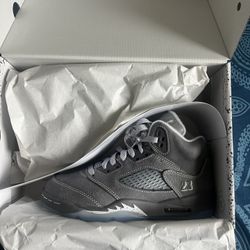 Jordan 5 Size 4