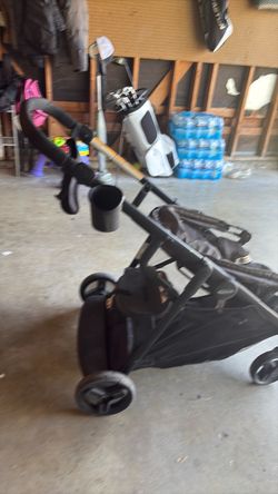 Free stroller one seat in front and one on the back
