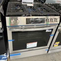 Frigidaire Gallery 30” Gas Slide In Range With Air Fry