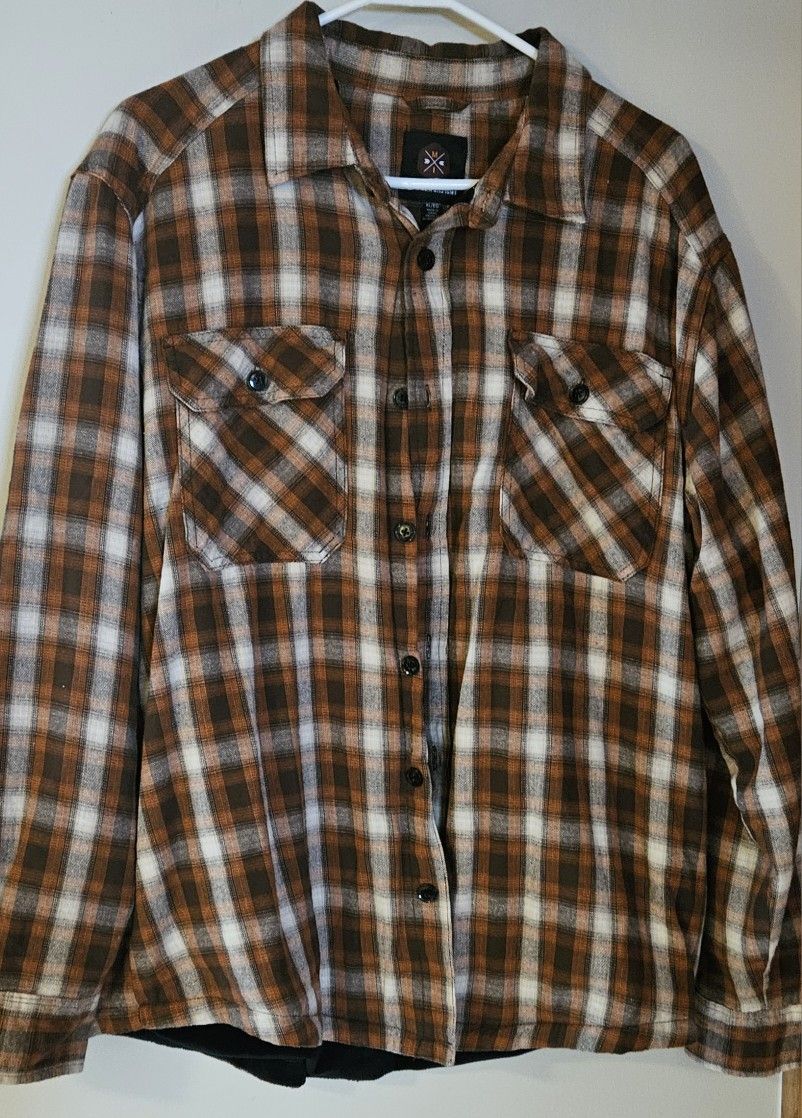Xl Men's Mountain and Isles Long Sleeve Lined Shirt