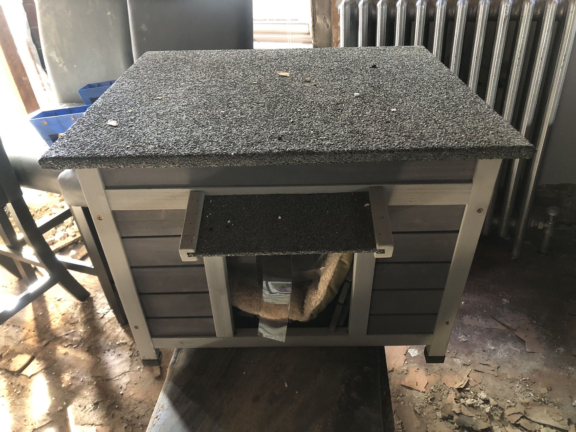 Small Dog House 