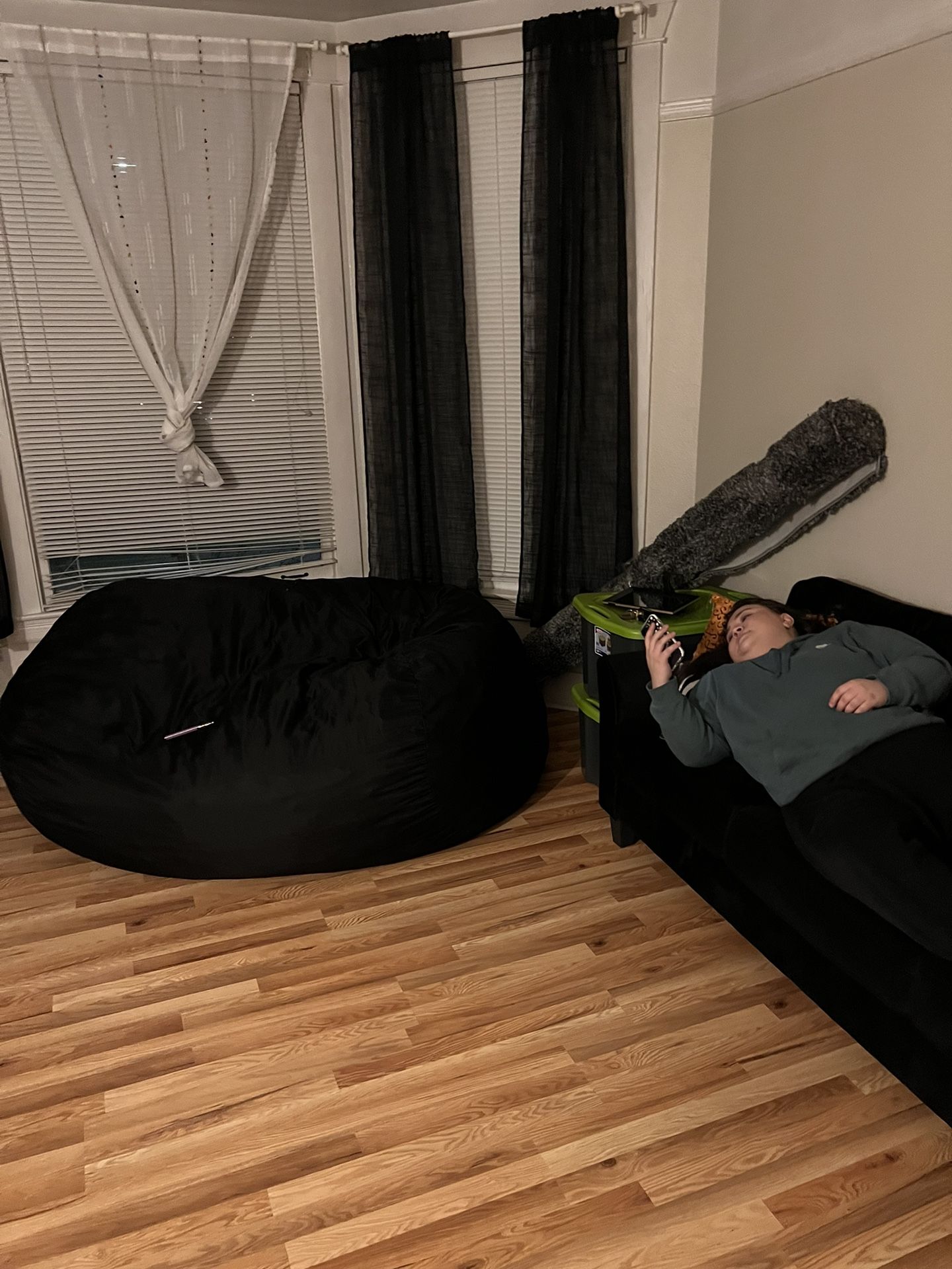 6 Foot Memory Foam Bean Bag Chair