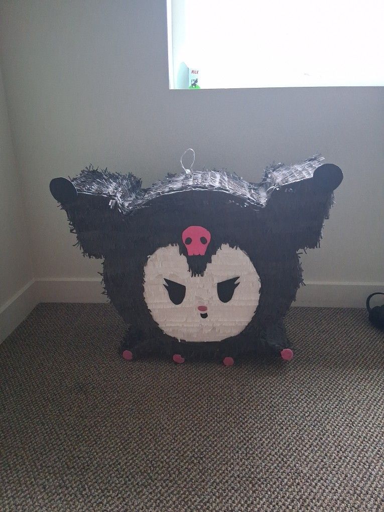 Kuromi Piñata 🪅 Hello Kitty