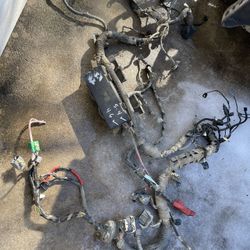 Ford F150 Engine Fuse Box 2009-2010/ Factory Part 