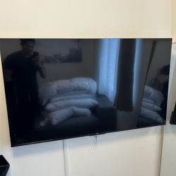 TCL 58" S470G Television with Wall Mount