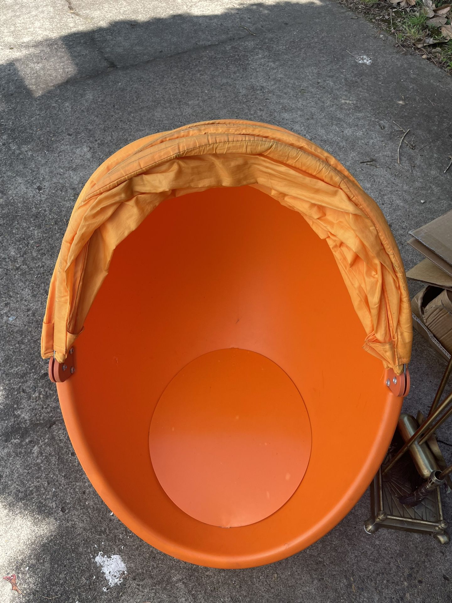 Ikea PS Lomsk Swivel Chair Childs Pod Egg