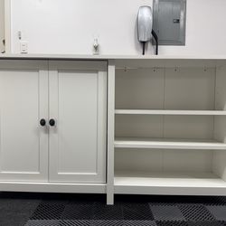TV stand / Entryway table / cabinet - White with shelves and closing doors