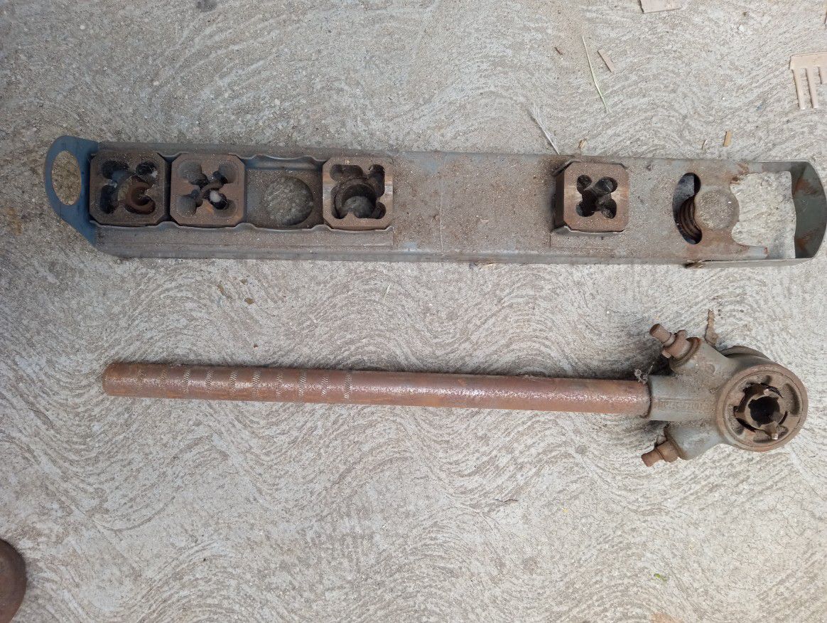 Craftsman Pipe Threader Tool Tools Dies