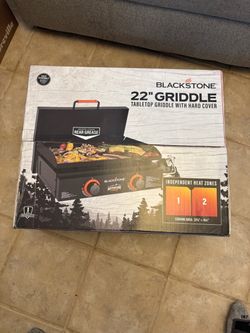 Blackstone 22" Tabletop Griddle with Hard Cover