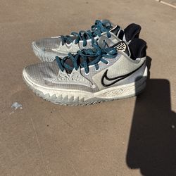 Basketball Shoes Kyries