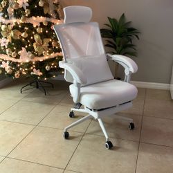 White Desk Chair 