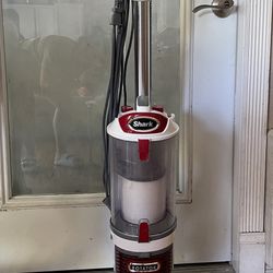 Shark NV501 Rotator Professional Lift-Away Upright Vacuum with HEPA Filter, Swivel Steering, LED Headlights, 