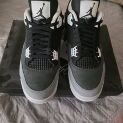 Air Jordan 4 "Fear"