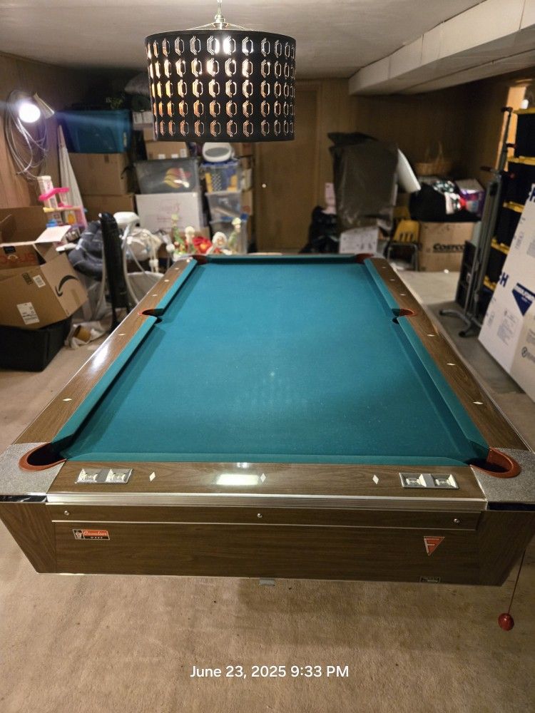 Fischer Cavalier VIII Pool Table In Excellent Condition!