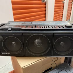 Hitachi Cassette Radio Boombox