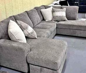 Creswell Stone 2 Piece Double Chaise Sectional 