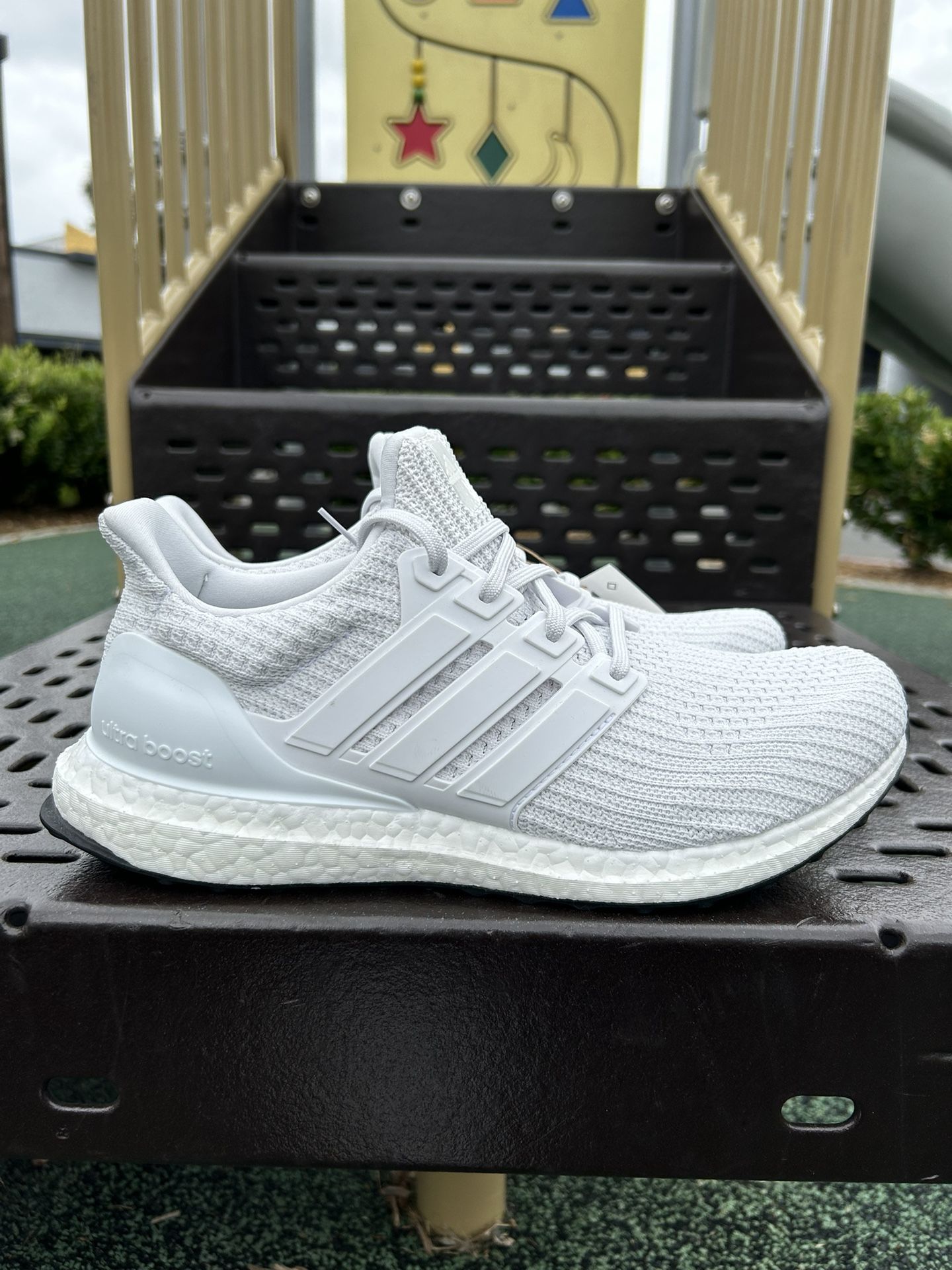 Ds Adidas Ultraboost 4.0 DNA Sizes 7 & 10