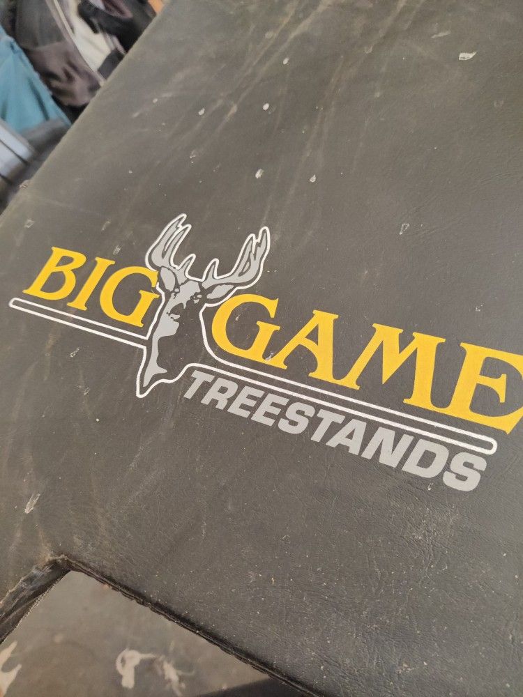 Shooting Chair