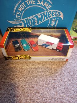 Hotwheels Premium Datsun 