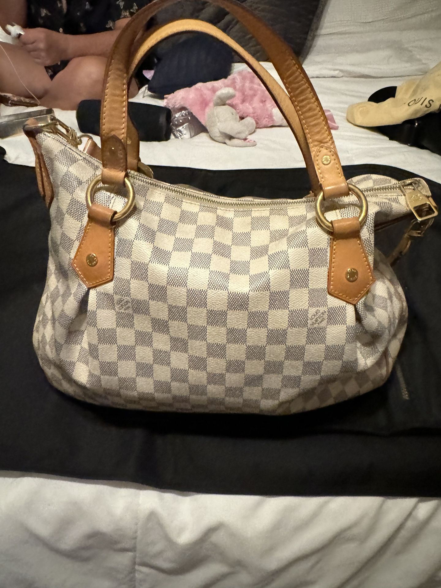 LUOIS VUITON WOMEN HAND BAG LEATHER