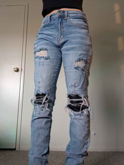 FOREVER 21 LAYERED DISTRESSED JEANS SIZE 29 SLIM