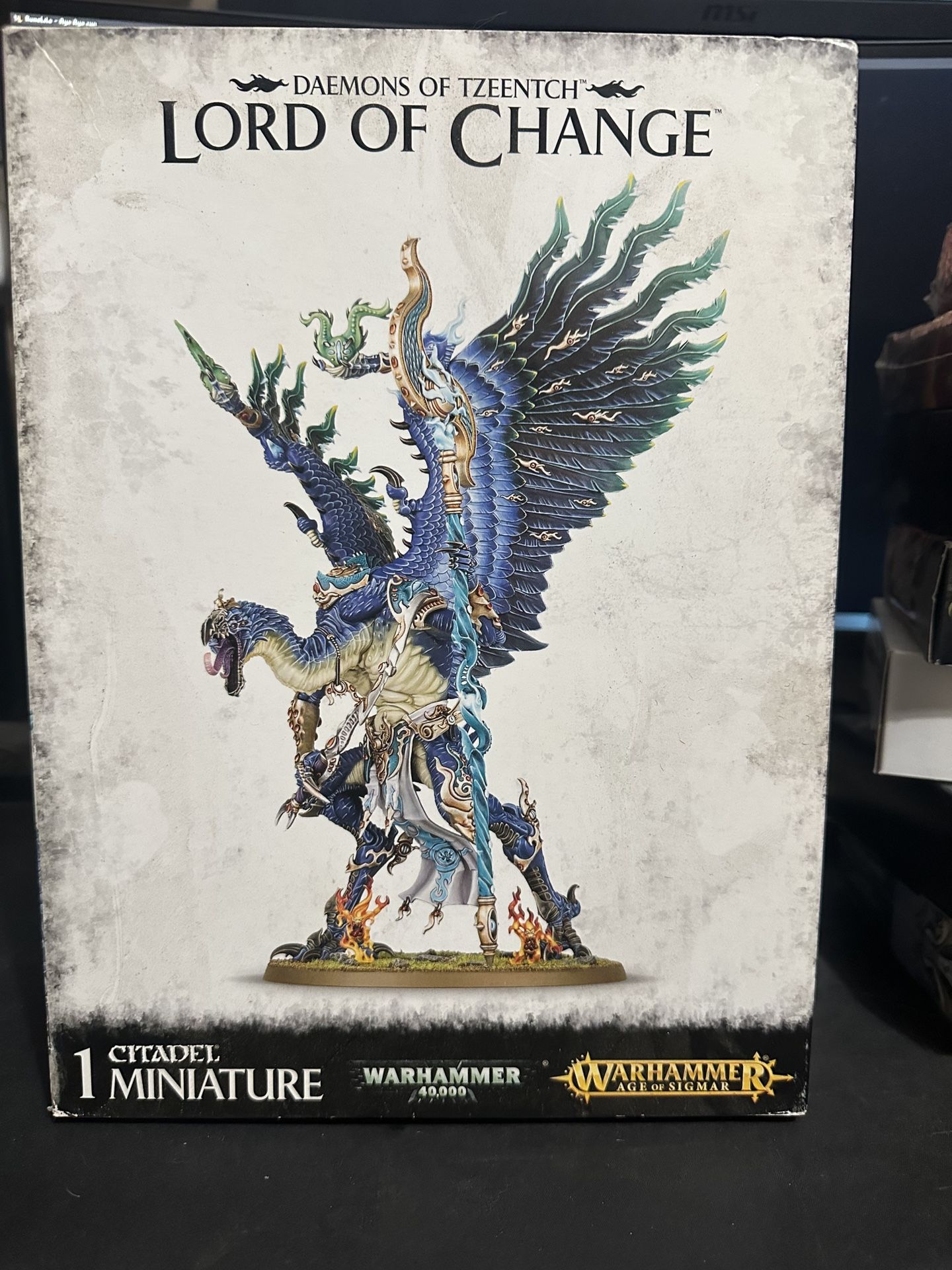 Selling Various Chaos Warhammer Minis.