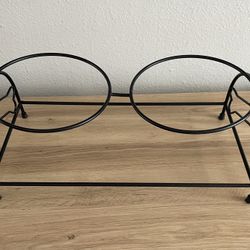 Black Metal Double Dog Bowl Holder