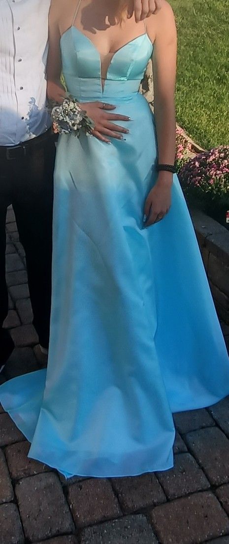 Cinderella Blue prom Dress - www.disolcolor.com