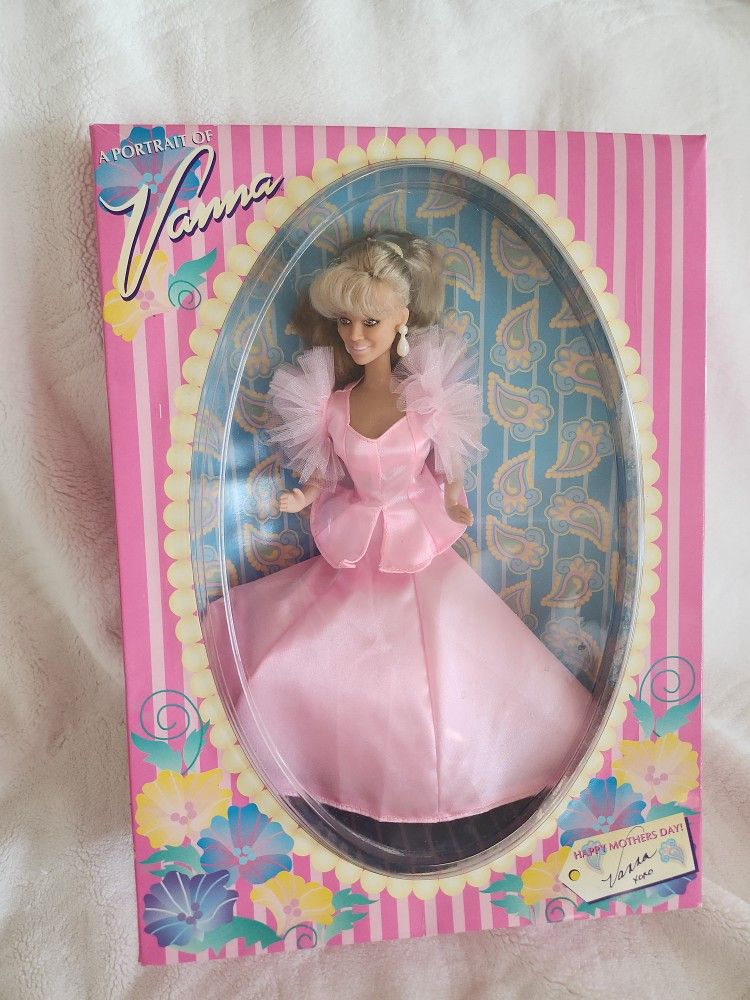 HAPPY MOTHER'S DAY FROM VANNA WHITE DOLL